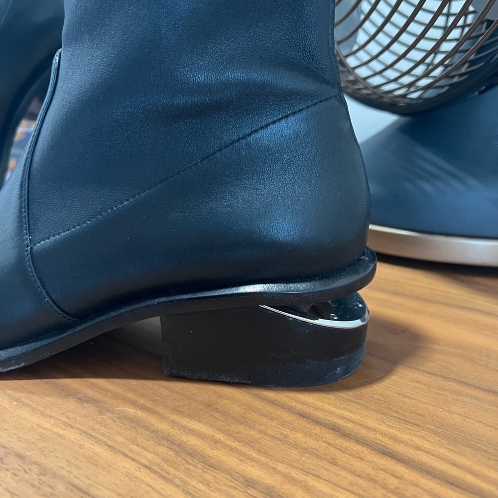 Authentic Alexander Wang leather booties with metal insert in heel - Picture 6 of 6